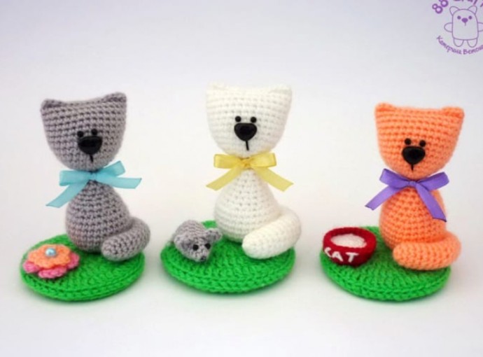 Crochet Souvenir Cat